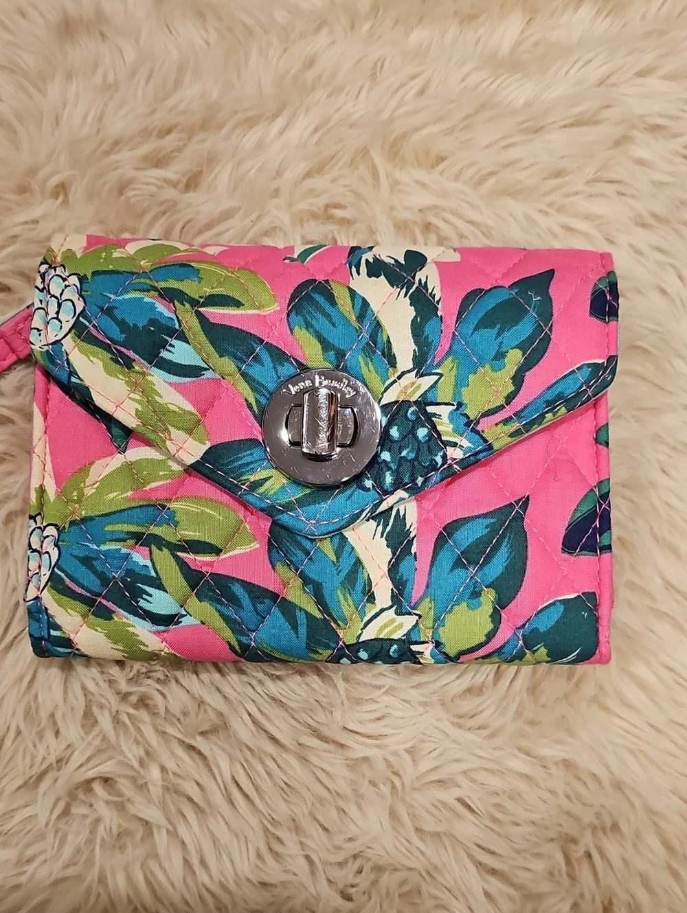 Vera Bradley Your Turn Smartphone Wallet In Tropical Paradise Like New